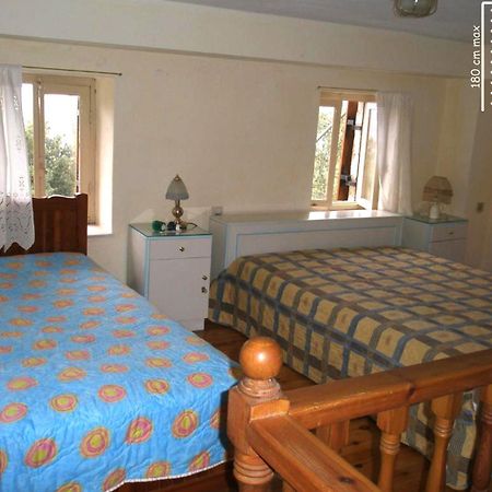 לפוקסטרו Tsorni Hill Cottage מראה חיצוני תמונה