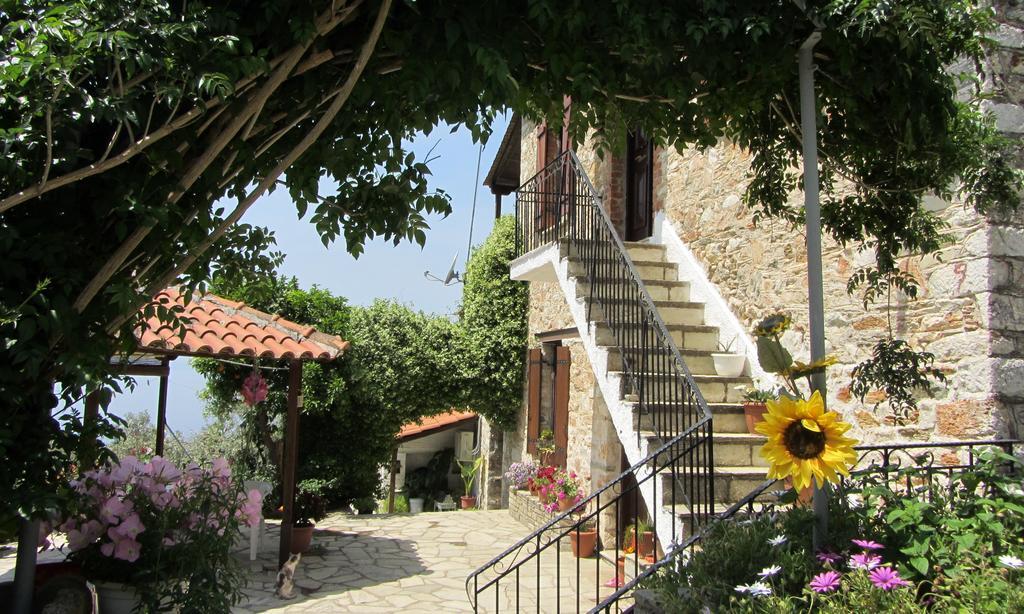 לפוקסטרו Tsorni Hill Cottage מראה חיצוני תמונה
