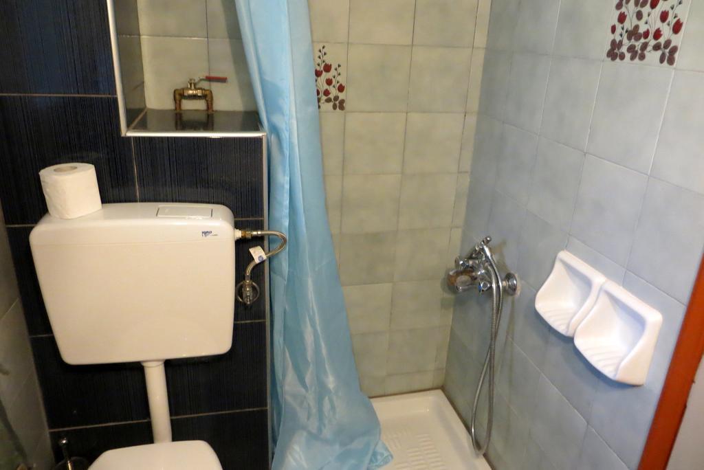 לפוקסטרו Tsorni Hill Cottage מראה חיצוני תמונה