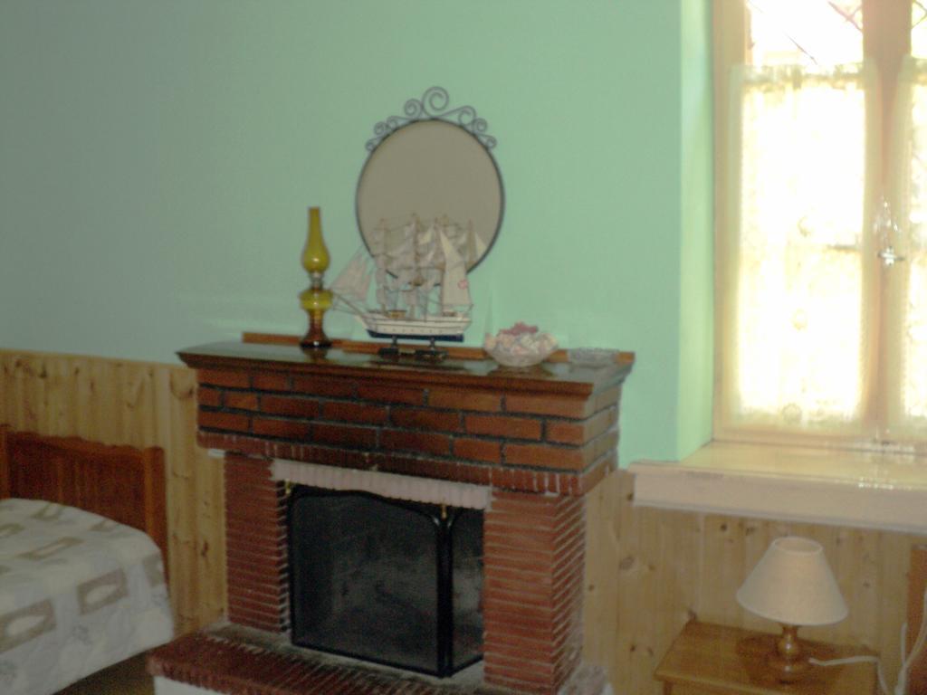 לפוקסטרו Tsorni Hill Cottage מראה חיצוני תמונה