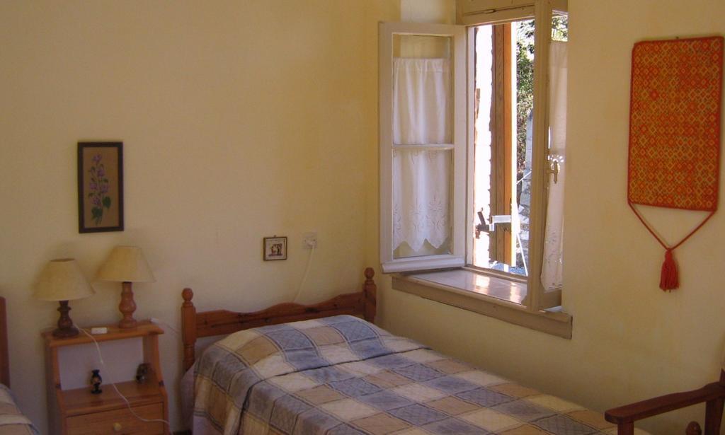 לפוקסטרו Tsorni Hill Cottage מראה חיצוני תמונה